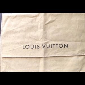 Authentic Louis Vuitton dust cover for wallet💕